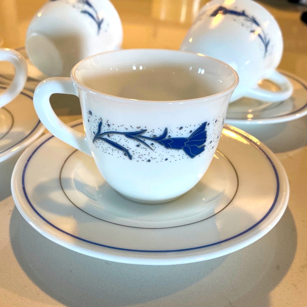 Vintage Harmonia Crivisa Set of 6 Milk Glass Demitasse Espresso Cup & Saucers